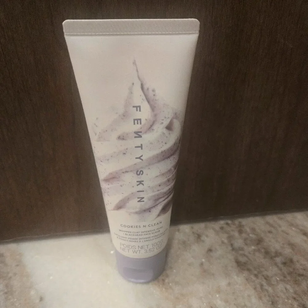 NEW Cookies N Clean Face Scrub sealed